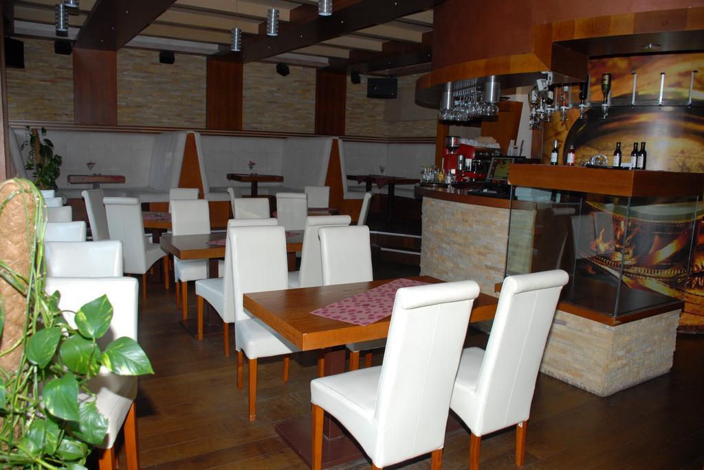 קופאוניק Apartments Mitic מראה חיצוני תמונה